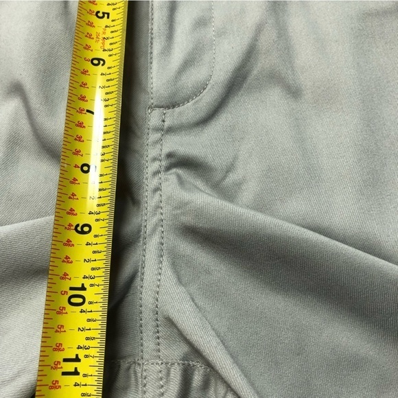 NWT Nike Dri-Fit Taupe Golf Shorts Size Youth XL (13-15 yrs) - Picture 7 of 9